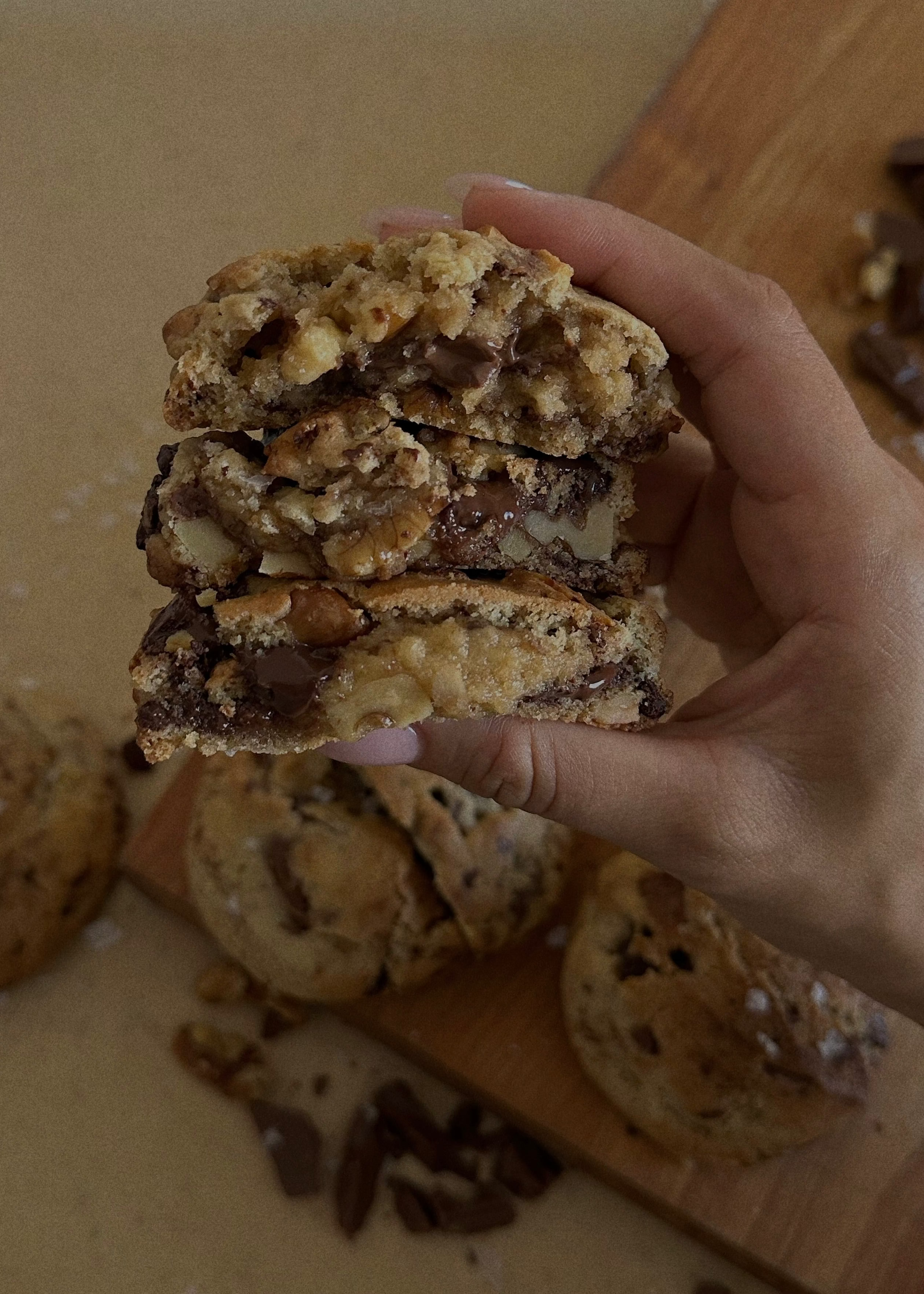 Chocolate Chip Walnut Cookie